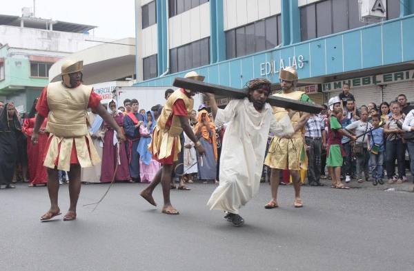 El Viacrucis empezó a las 9:00 de la mañana.