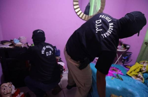 Caen en Colón miembros de la pandilla&nbsp;Real G4&nbsp;Life, de alias&nbsp;Marshall