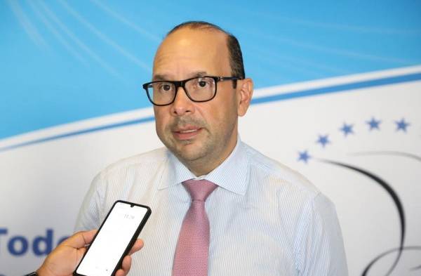 Defensor anuncia para junio elección de los representantes de afectados por dietilenglicol 