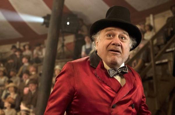 Danny DeVito en una escena de Dumbo. AP