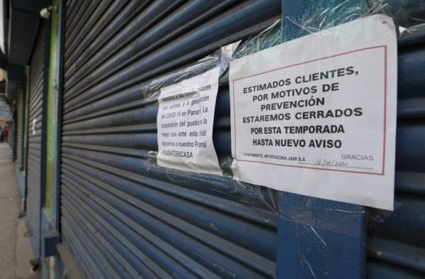 Locales comerciales en Avenida B cierran sus puertas