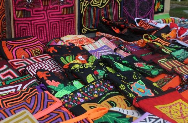 Costumbres, bailes y comidas típicas en concurso Mi Ranchito Campesino