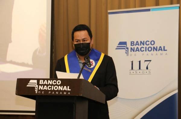 Se gradúa segunda promoción de Diplomado en Periodismo Bancario 