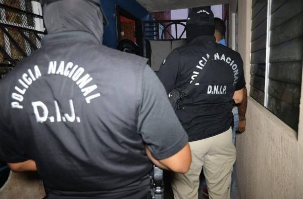 Caen en Colón miembros de la pandilla&nbsp;Real G4&nbsp;Life, de alias&nbsp;Marshall