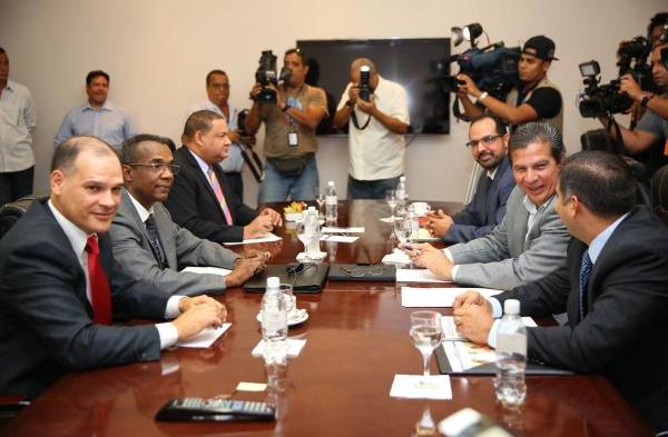 Ávila negó que se haya abordadotema de la presidencia y comiciones en la Asamble a