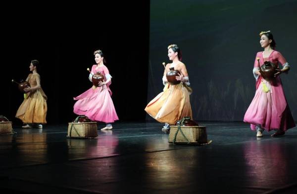 Muestra de danza coreana para celebrar seis décadas de unión cultural