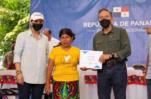 Tarjetas claves, mochilas, kits de herramientas, enseres y suplementos alimenticios llegan a Darién