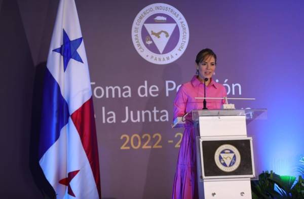 Marcela de Galindo asume la presidencia de la CCIAP