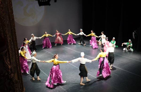 Muestra de danza coreana para celebrar seis décadas de unión cultural