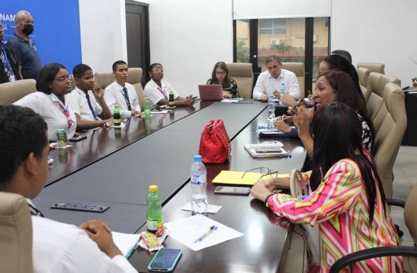 Refuerzan estrategias para evitar actos de violencia dentro y fuera de las aulas en Colón