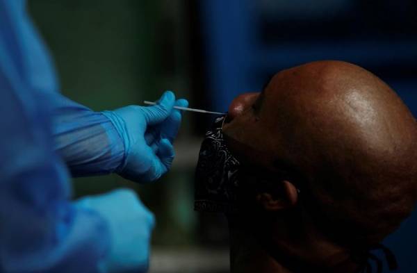 Se aplicaron 4,098 pruebas para una positividad de 4.2%.