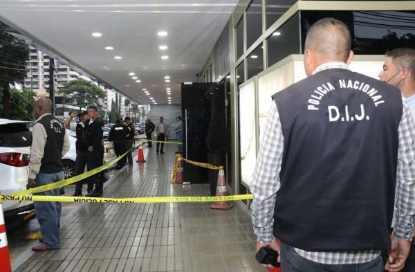 Roban joyería disfrazados de musulmanes y de funcionarios de Aseo