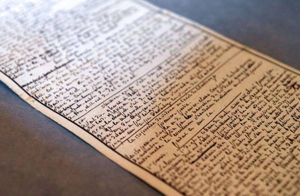 El manuscrito de ‘Los 120 días de Sodoma’, escrita por el Marqués de Sade, que compró a un coleccionista suizo.