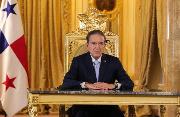 ​Cortizo: congelamiento del precio del combustible en $3.95 para autos particulares 