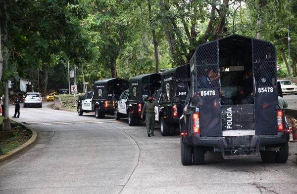 La CSJ se mantiene custodiada por unidades de la Policía Nacional .Foto: Daniel González