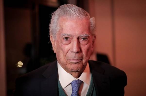 Comienza el rodaje de una serie adaptada de una novela de amor de Vargas Llosa