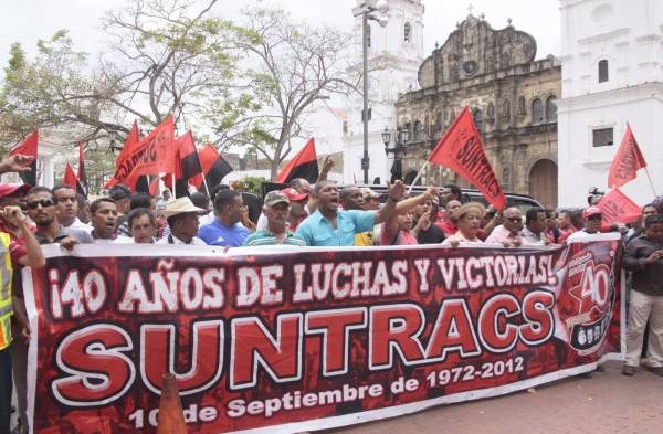 La marcha del Suntracs llegó a la Presidencia pasada la una de la tarde.