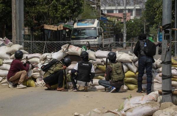 Suben a 91 los muertos en las protestas en Birmania