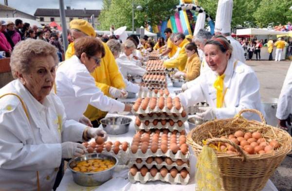 15 mil huevos para la tortilla de Pascua