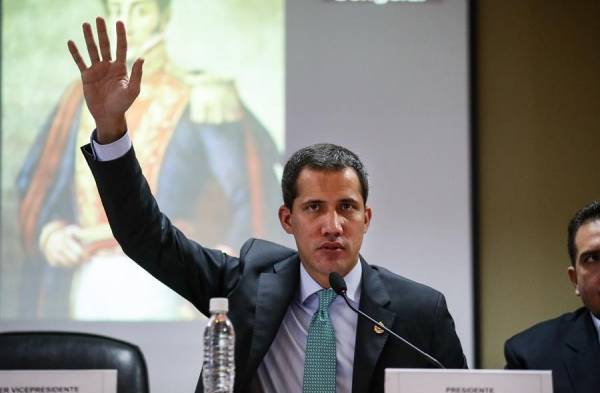 Guaidó autorizará el uso de satélites para ubicar a grupos armados en Venezuela