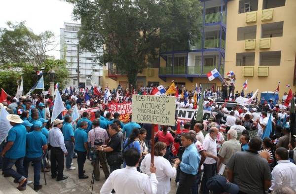 Saúl Méndez evita ahondar en tema del accidente de tránsito de Genaro López