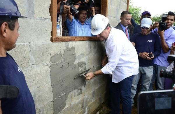 Invasores no pueden tener títulos de terrenos privados dijo Etchelecu.