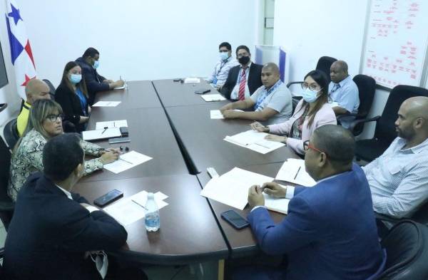 Analizan la creación de un portal agropecuario 