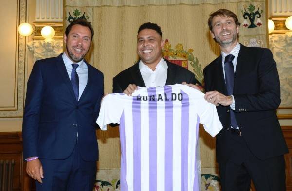 Ronaldo compra el&nbsp;&nbsp;Real&nbsp;Valladolid