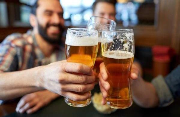 Estudio demuestra que las ingestas más suaves de alcohol  también pueden provocar cáncer.