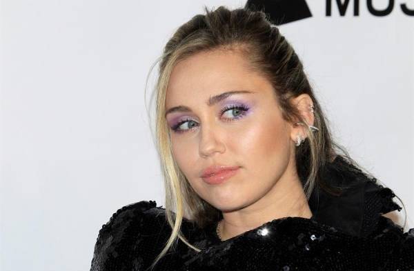 Miley Cyrus se dirige a los presidentes de España e Italia por el coronavirus