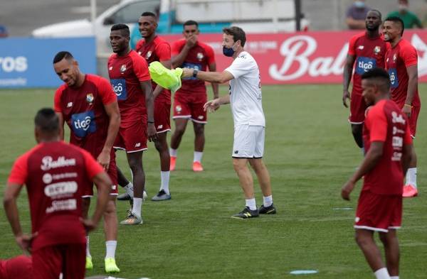 Panamá va por cosas positivas ante Costa Rica en San José