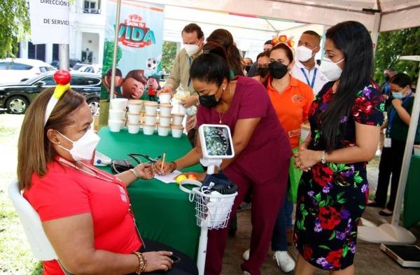 Nutricionistas apuestan al consumo de frutas en la lucha contra las enfermedades 