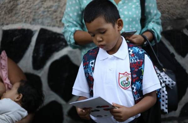 Más de 877 mil estudiantes regresan a las aulas hoy