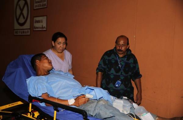 González fue trasladado al Hospital Santo Tomás.