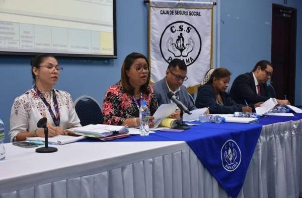 Reunión: CSS afina compra de medicinas por más de $11 millones