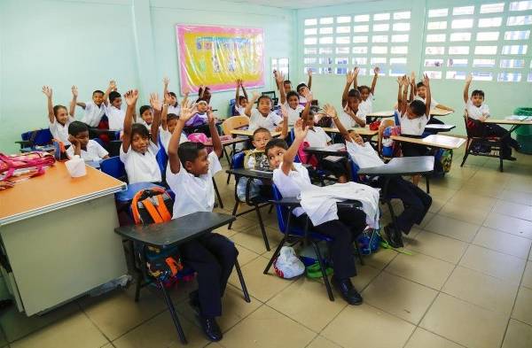 Se incentiva a los alumnos a temprana edad al reciclaje.