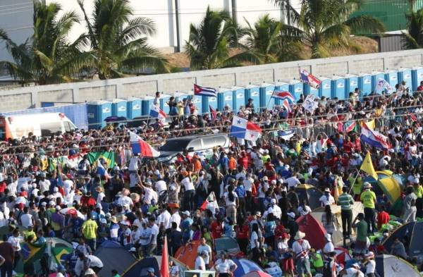 Fotos: El Papa en Metro Park