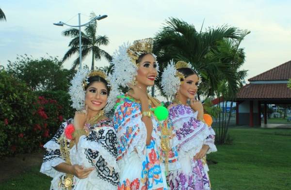 Domingo de Carnaval, domingo de polleras 