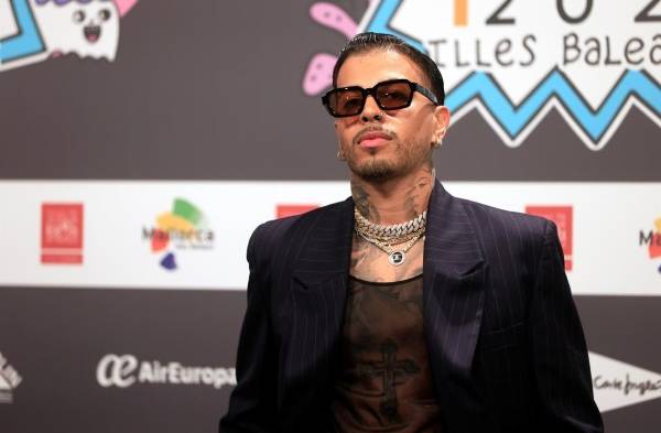 El puertorriqueño Rauw Alejandro estrena el sencillo Caprichoso