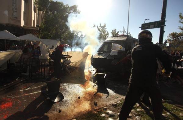 Las marchas por el Día de la Mujer dejaron 84 personas detenidas en Chile