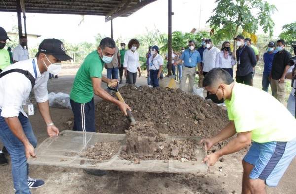 Autoridades realizan recorrido en programas de resocialización