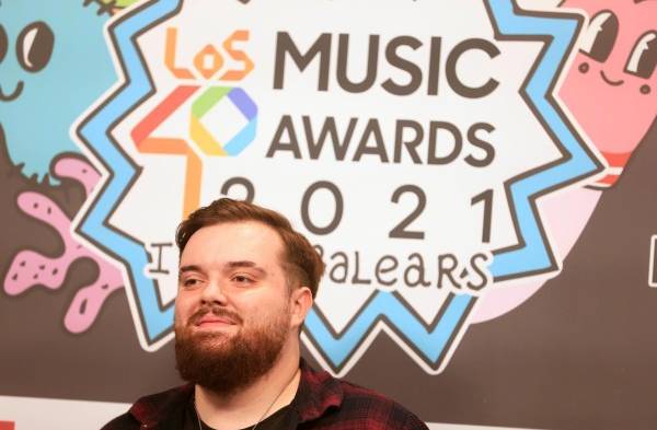 El español Ibai Llanos celebra en México el premio a mejor streamer hispano