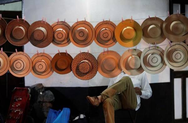 Espectáculo de toros y hombres recios anima fiesta más tradicional de Panamá