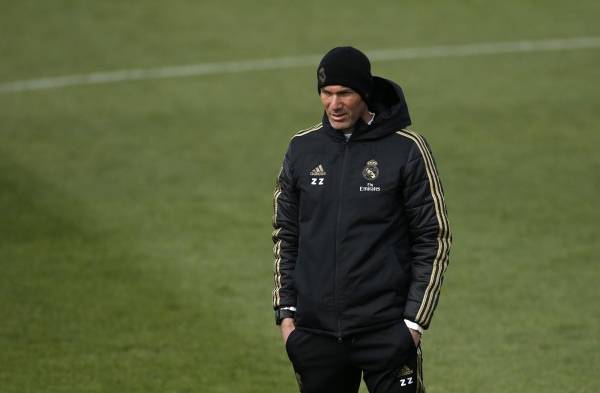 El entrenaor francés del Real Madrid, Zinedine Zidane.