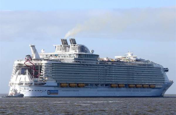 Royal Caribbean vende por 201 millones su marca Azamara a Sycamore Partners