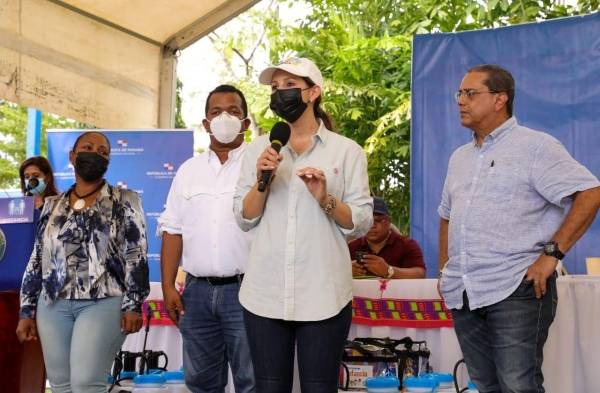 Tarjetas claves, mochilas, kits de herramientas, enseres y suplementos alimenticios llegan a Darién