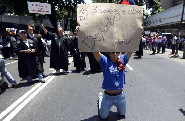 Universidades se mantienen en huelga.