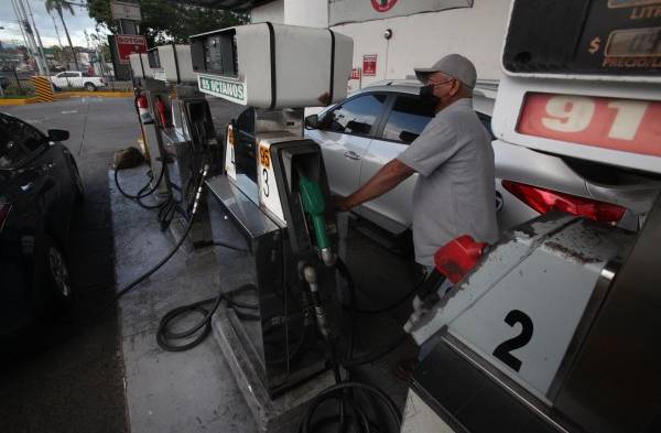 Panamá vive la mayor alza en el precio del combustible en ocho años