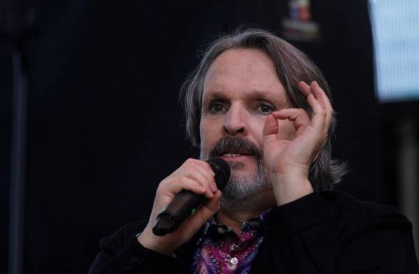 Miguel Bosé dice que la pandemia le quitó su carrera