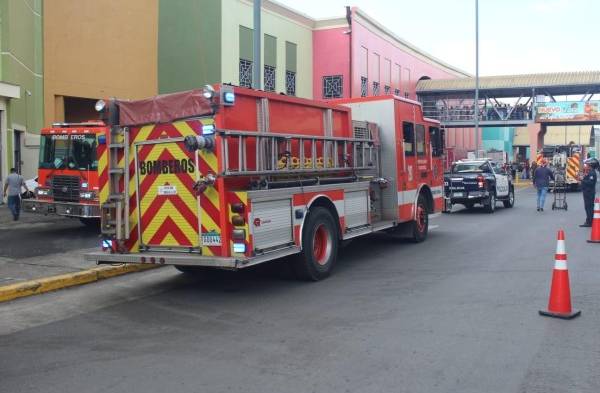 Incendio en restaurante provocó el caos en Albrook Mall 